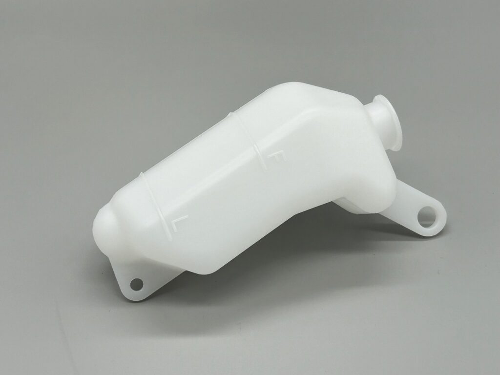 バイク用品 KAWASAKI カワサキ 純正パーツ タンクカバー,RH,M.M.G.グレー 51026-0015-53U 取寄品 バイク用品 KAWASAKI カワサキ 純正パーツ タンクカバー,RH,M.S.
