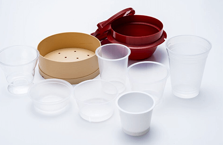 High-cycle molding allows for mass production of food containers